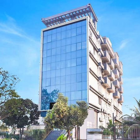 Super Townhouse Lohegaon Near Pune Airport Formerly Landmark Regency Lohogaon Exterior foto