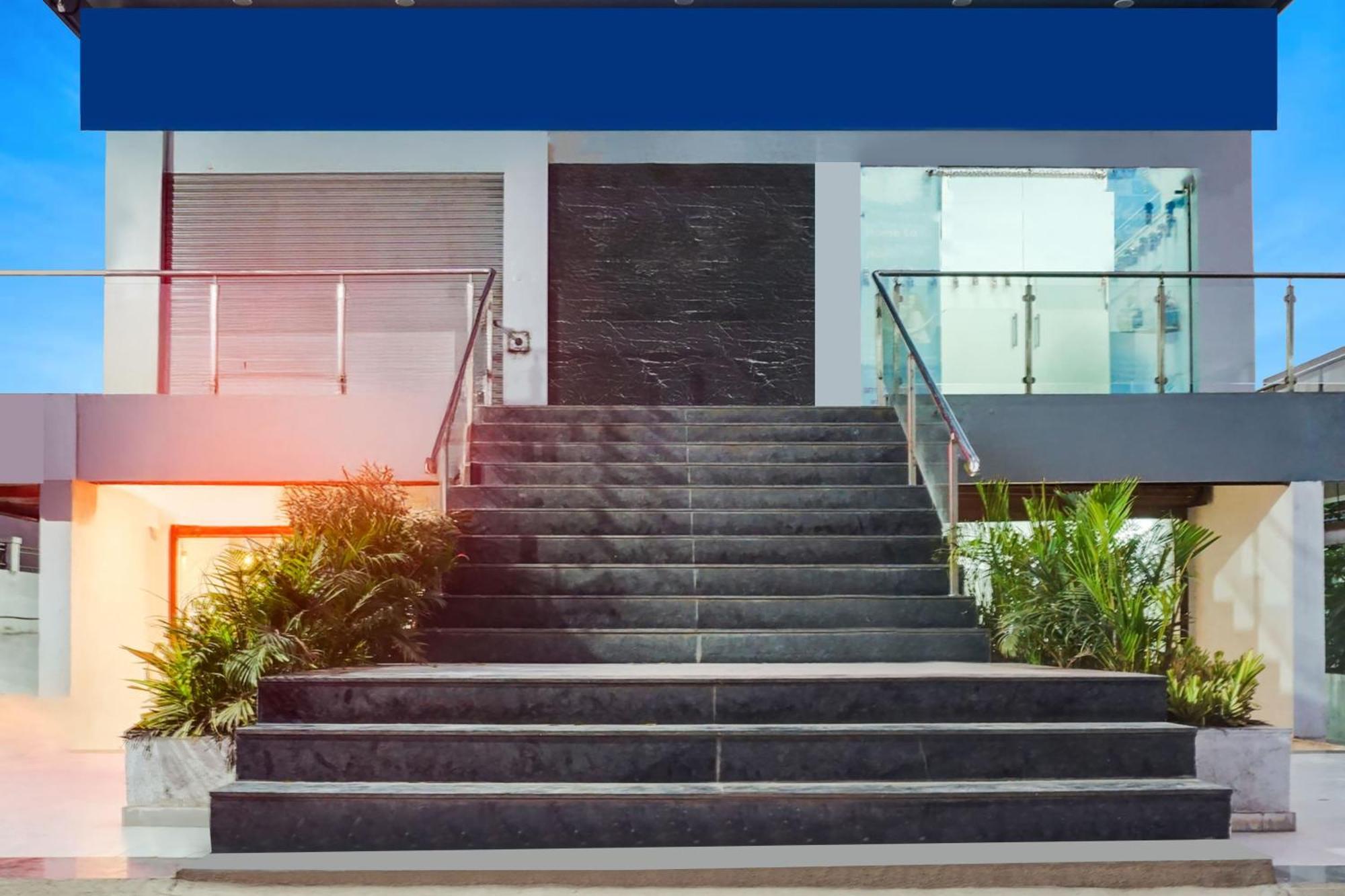 Super Townhouse Lohegaon Near Pune Airport Formerly Landmark Regency Lohogaon Exterior foto