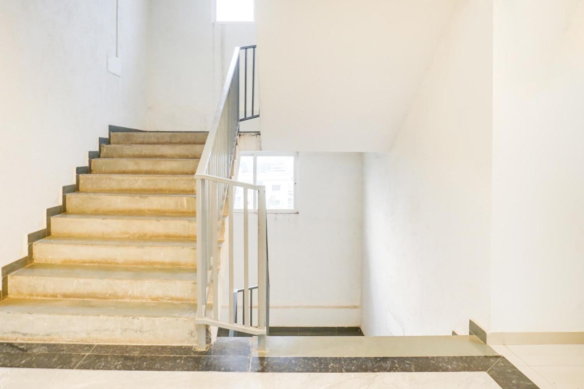 Super Townhouse Lohegaon Near Pune Airport Formerly Landmark Regency Lohogaon Exterior foto