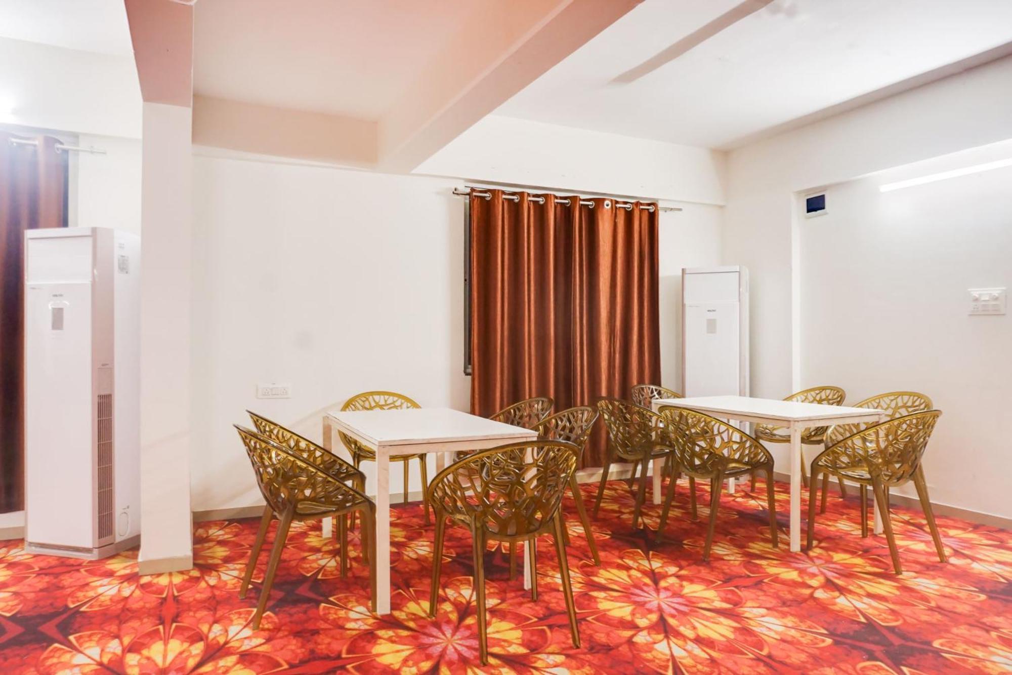 Super Townhouse Lohegaon Near Pune Airport Formerly Landmark Regency Lohogaon Exterior foto